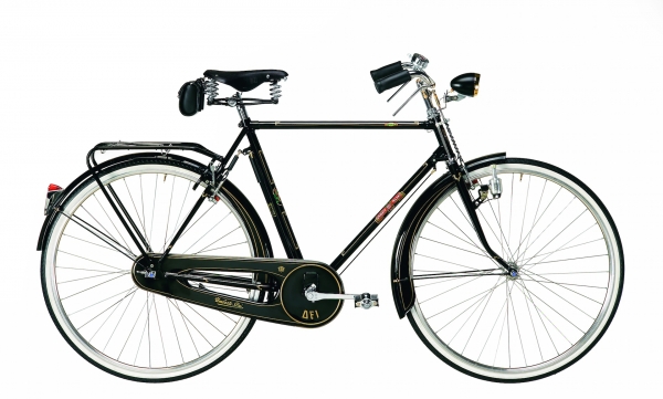 bicicletta donna con cestino retro manopole e sella in pelle